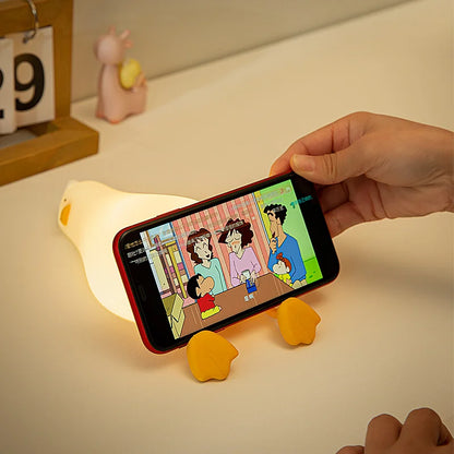 USB Rechargeable Duck-Shaped Silicone Table Lamp - Mood Light for Bedroom Decor and Children's Nighttime Use